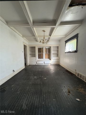 12325 Ingomar Avenue, Cleveland, OH 44108