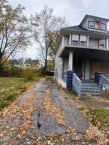 12325 Ingomar Avenue, Cleveland, OH 44108