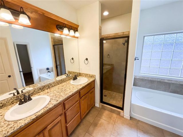 2237 NW 158th Street, Edmond, OK 73013