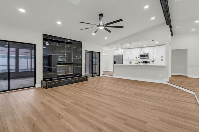 2051 LAREDO AVENUE, Spring Hill, FL 34608