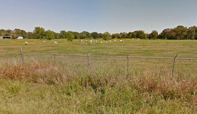 0005 1st Street, Crockett, TX 75835