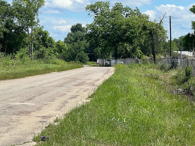 0005 1st Street, Crockett, TX 75835