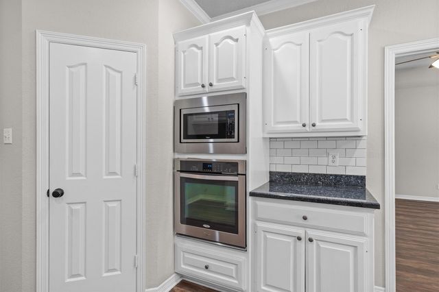 2900 Brandy LN, Georgetown, TX 78628