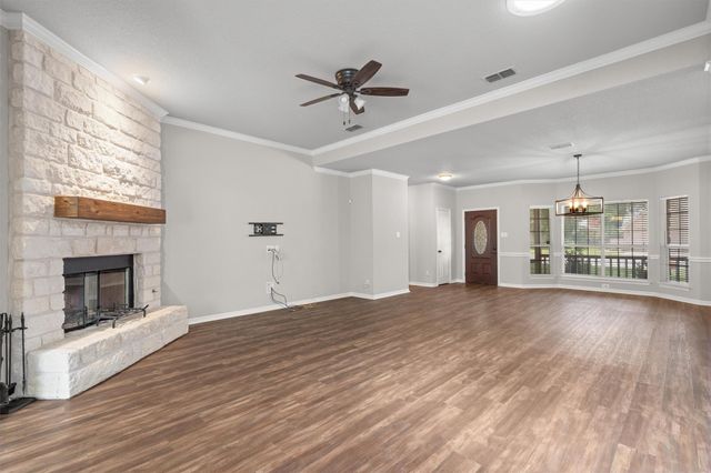 2900 Brandy LN, Georgetown, TX 78628