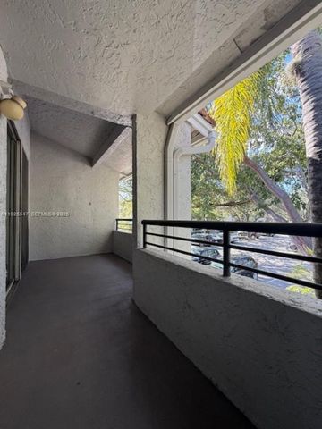 921 Lyons Rd 3205, Coconut Creek, FL 33063