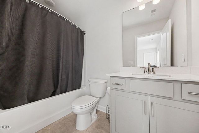 447 Forestview Crest Way, Fuquay Varina, NC 27526