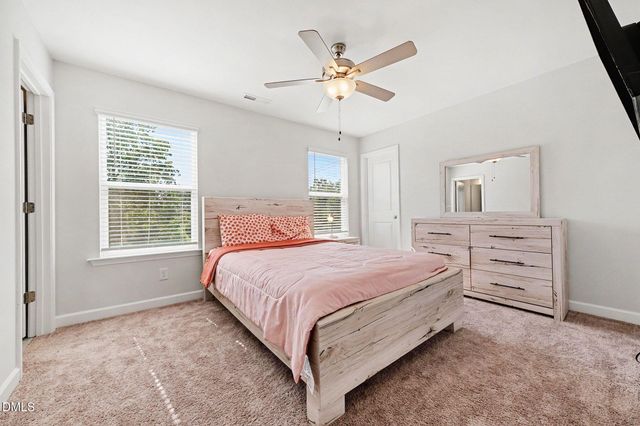 447 Forestview Crest Way, Fuquay Varina, NC 27526