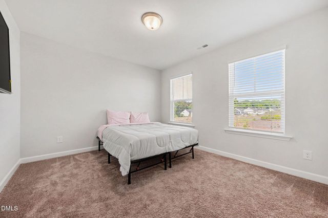 447 Forestview Crest Way, Fuquay Varina, NC 27526
