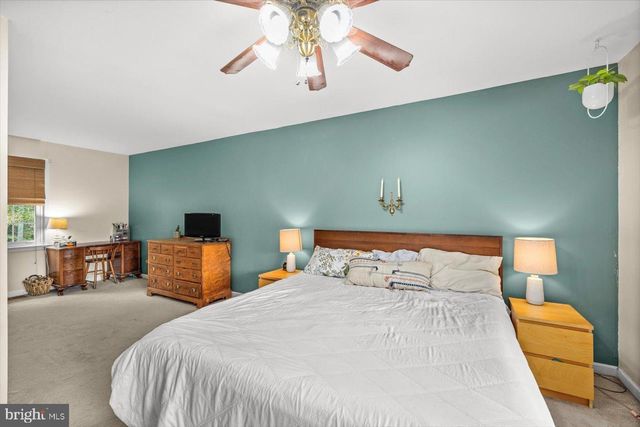621 HOLLY CORNER RD, Fredericksburg, VA 22406