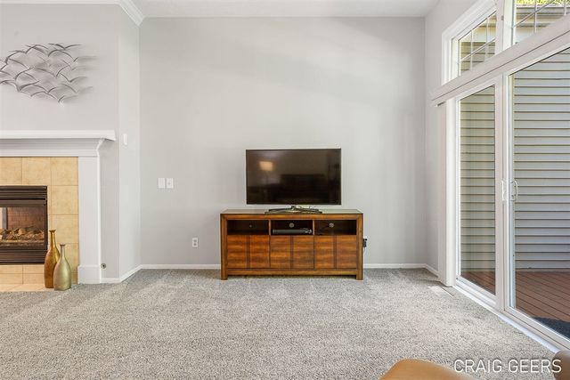 2521 Forest Bluff Drive 27, Grand Rapids, MI 49546