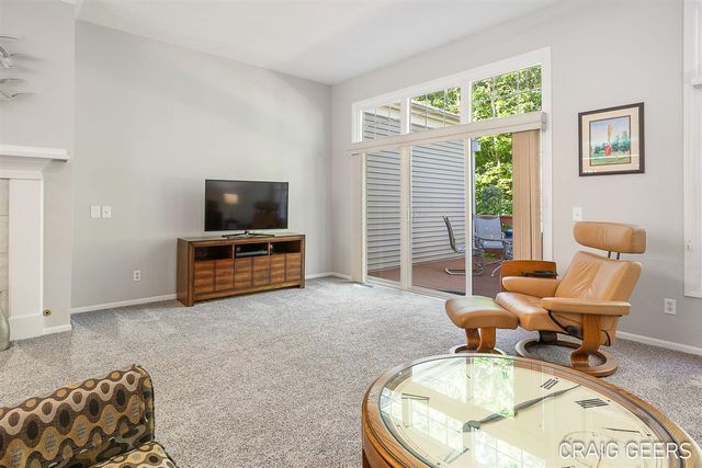 2521 Forest Bluff Drive 27, Grand Rapids, MI 49546