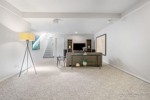 2521 Forest Bluff Drive 27, Grand Rapids, MI 49546