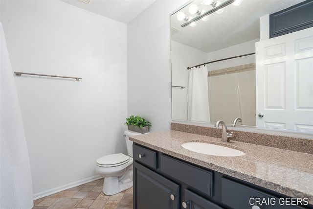 2521 Forest Bluff Drive 27, Grand Rapids, MI 49546