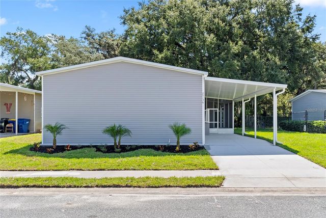 25136 HUCKLEBERRY WAY, Astatula, FL 34705