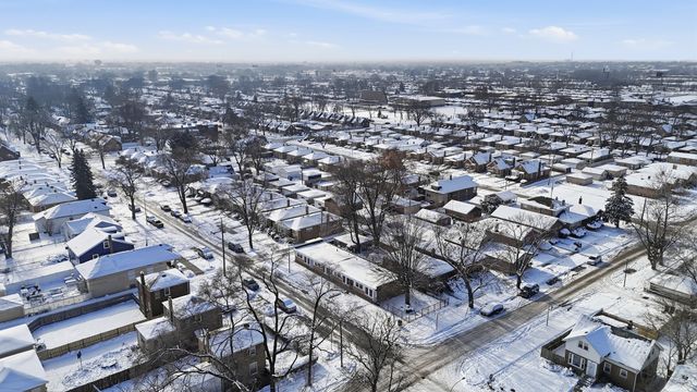 12300 S Elizabeth Street 3, Calumet Park, IL 60827