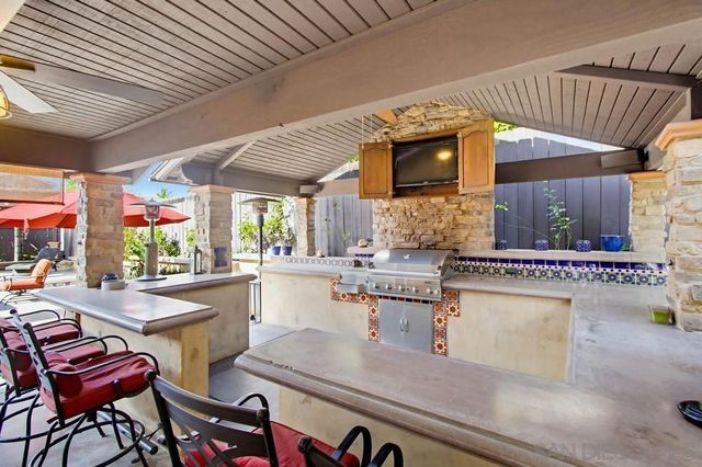 14610 Fairburn St., Poway, CA 92064