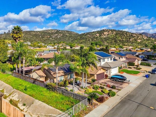 14610 Fairburn St., Poway, CA 92064