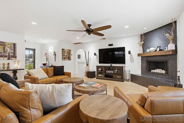 14610 Fairburn St., Poway, CA 92064