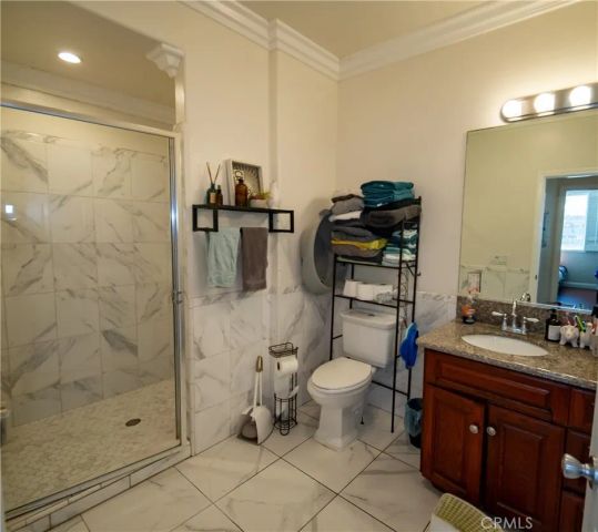 2021 Miramar Street, Los Angeles, CA 90057