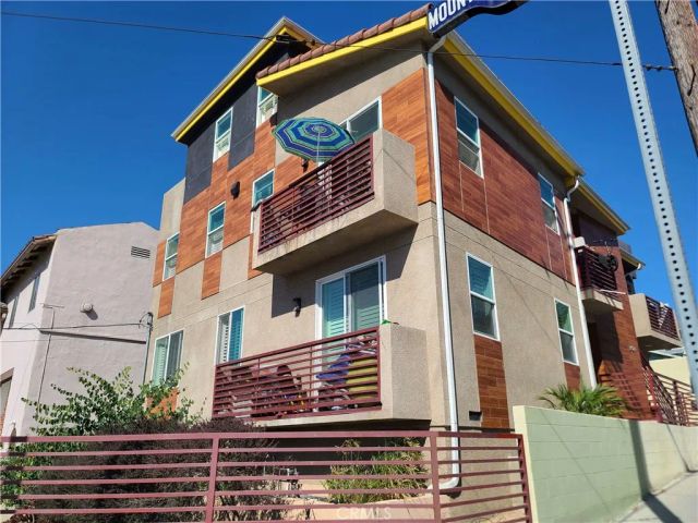 2021 Miramar Street, Los Angeles, CA 90057