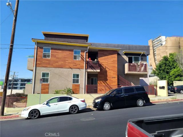 2021 Miramar Street, Los Angeles, CA 90057