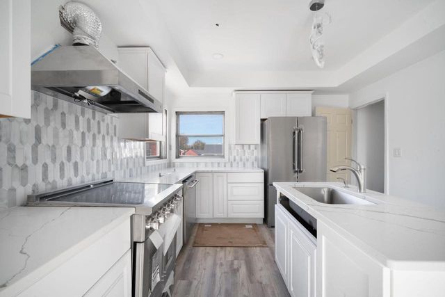 2022 Lincoln STREET, Two Rivers, WI 54241