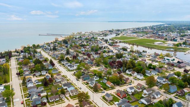 2022 Lincoln STREET, Two Rivers, WI 54241