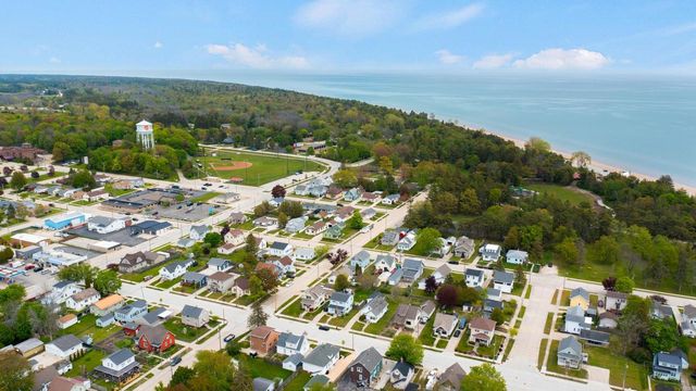 2022 Lincoln STREET, Two Rivers, WI 54241