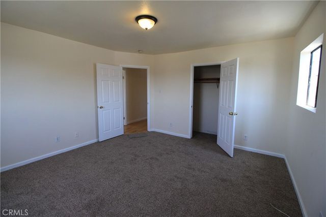 1051 W 46th, Los Angeles, CA 90037