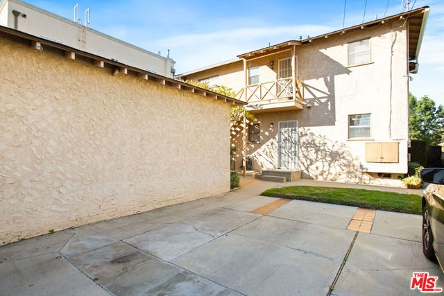 6504 Woodley Avenue, Van Nuys, CA 91406
