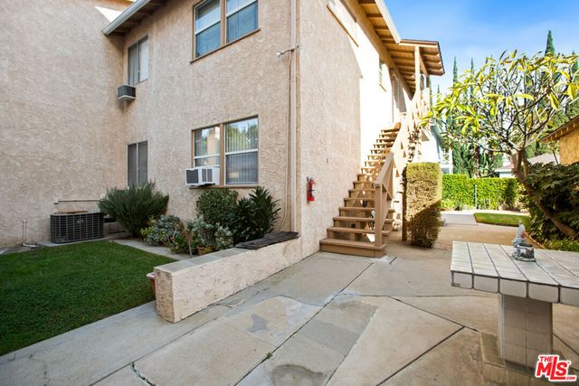 6504 Woodley Avenue, Van Nuys, CA 91406