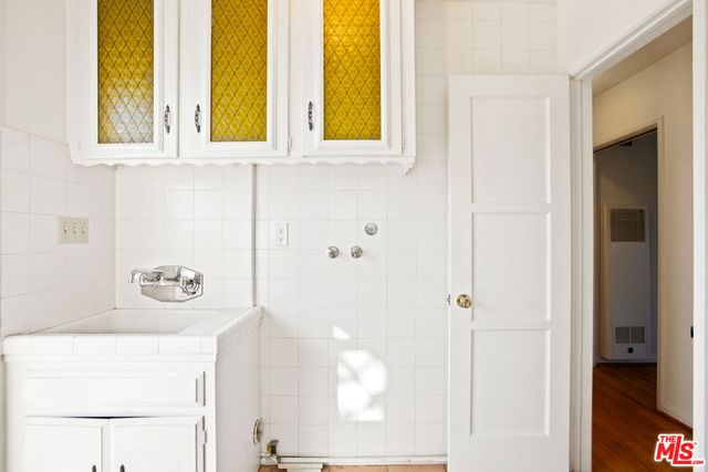 6504 Woodley Avenue, Van Nuys, CA 91406