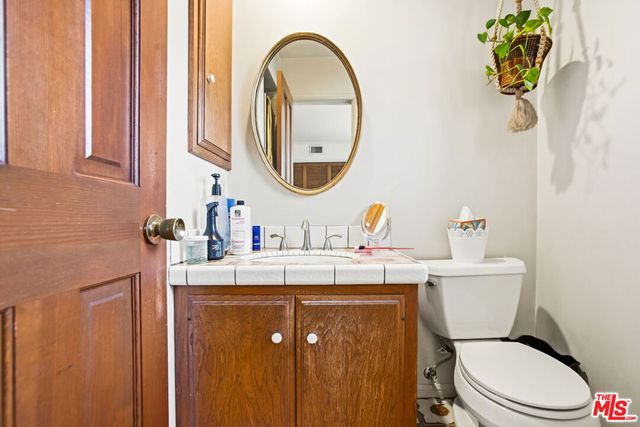 6504 Woodley Avenue, Van Nuys, CA 91406