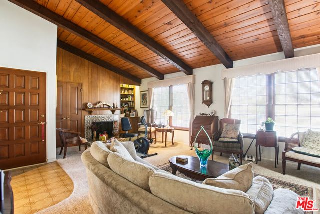 6504 Woodley Avenue, Van Nuys, CA 91406
