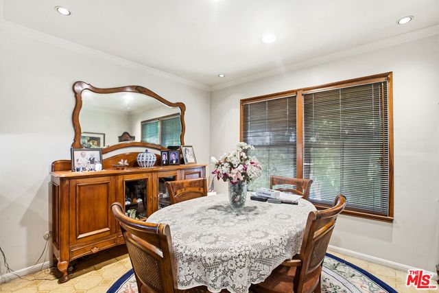 6504 Woodley Avenue, Van Nuys, CA 91406