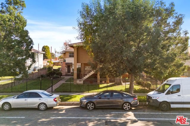 6504 Woodley Avenue, Van Nuys, CA 91406