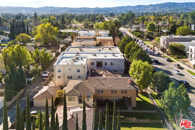 6504 Woodley Avenue, Van Nuys, CA 91406