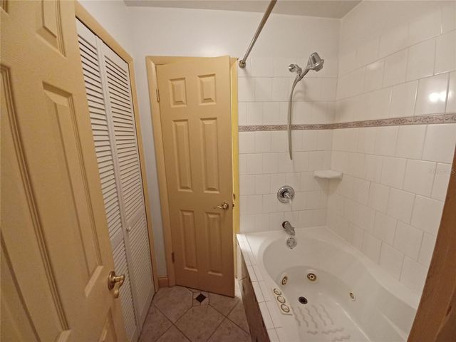 231 SKIFF POINT 7, Clearwater Beach, FL 33767