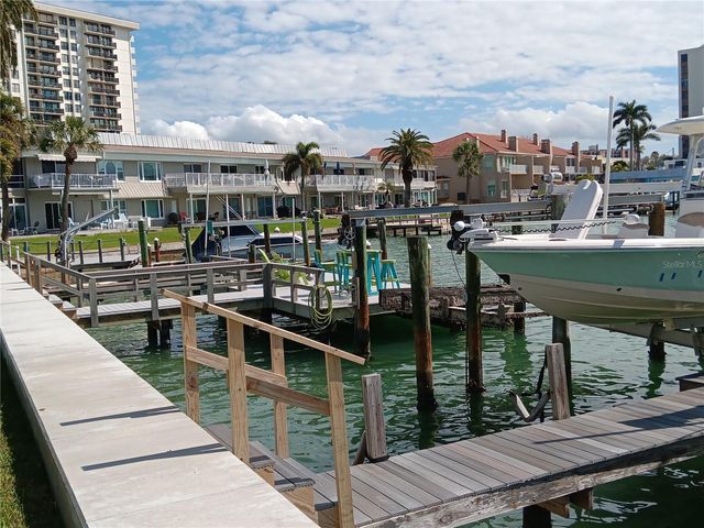 231 SKIFF POINT 7, Clearwater Beach, FL 33767