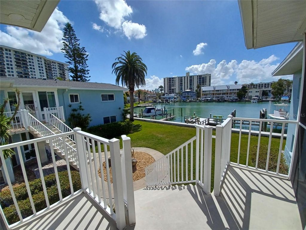 231 SKIFF POINT 7, Clearwater Beach, FL 33767