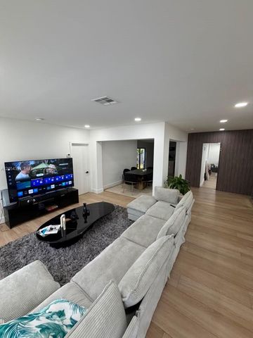 1884 SW 16th St Room, Miami, FL 33145