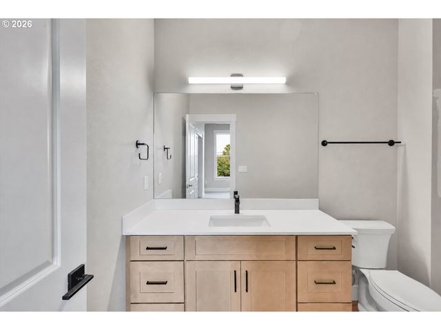 8856 Sw SERENITY Ter, Beaverton, OR 97007