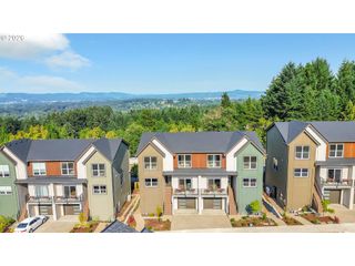 8856 Sw SERENITY Ter, Beaverton, OR 97007