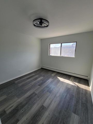 11800 S Komensky Avenue 203, Alsip, IL 60803