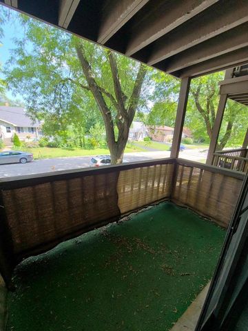 11800 S Komensky Avenue 203, Alsip, IL 60803