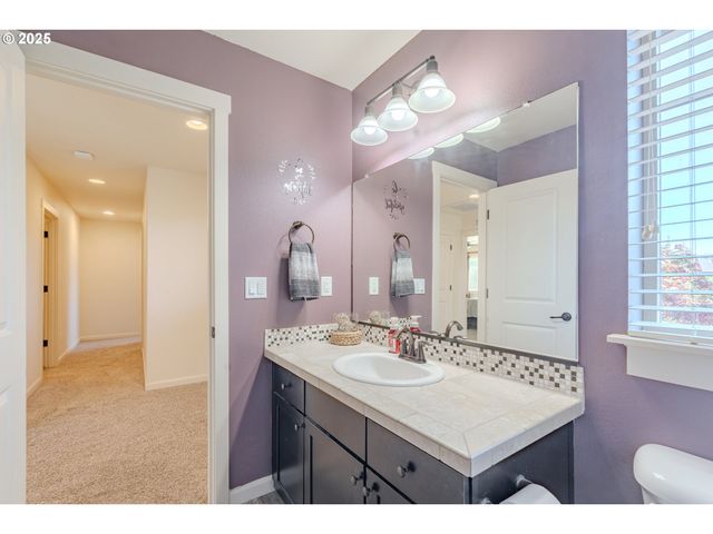 3505 N PIONEER CANYON Dr, Ridgefield, WA 98642
