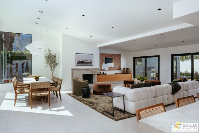 1956 E Park Drive, Palm Springs, CA 92262