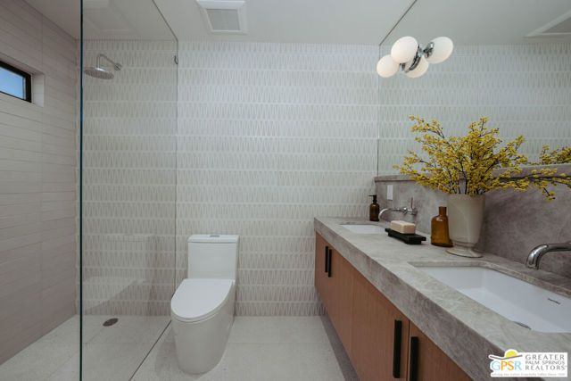 1956 E Park Drive, Palm Springs, CA 92262