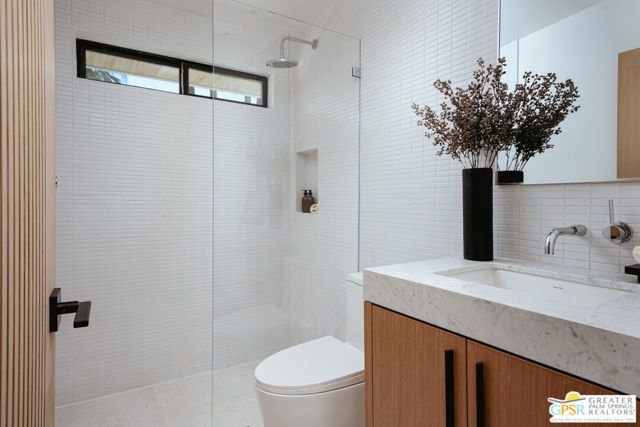 1956 E Park Drive, Palm Springs, CA 92262