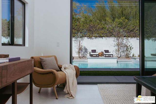 1956 E Park Drive, Palm Springs, CA 92262